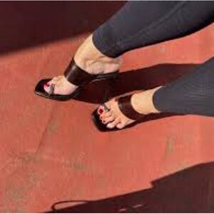 Massimo Dutti Black Patent Leather Heeled Slide Sandals